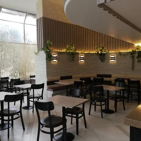 圣地亚哥蒙特卡洛酒店 外观 照片