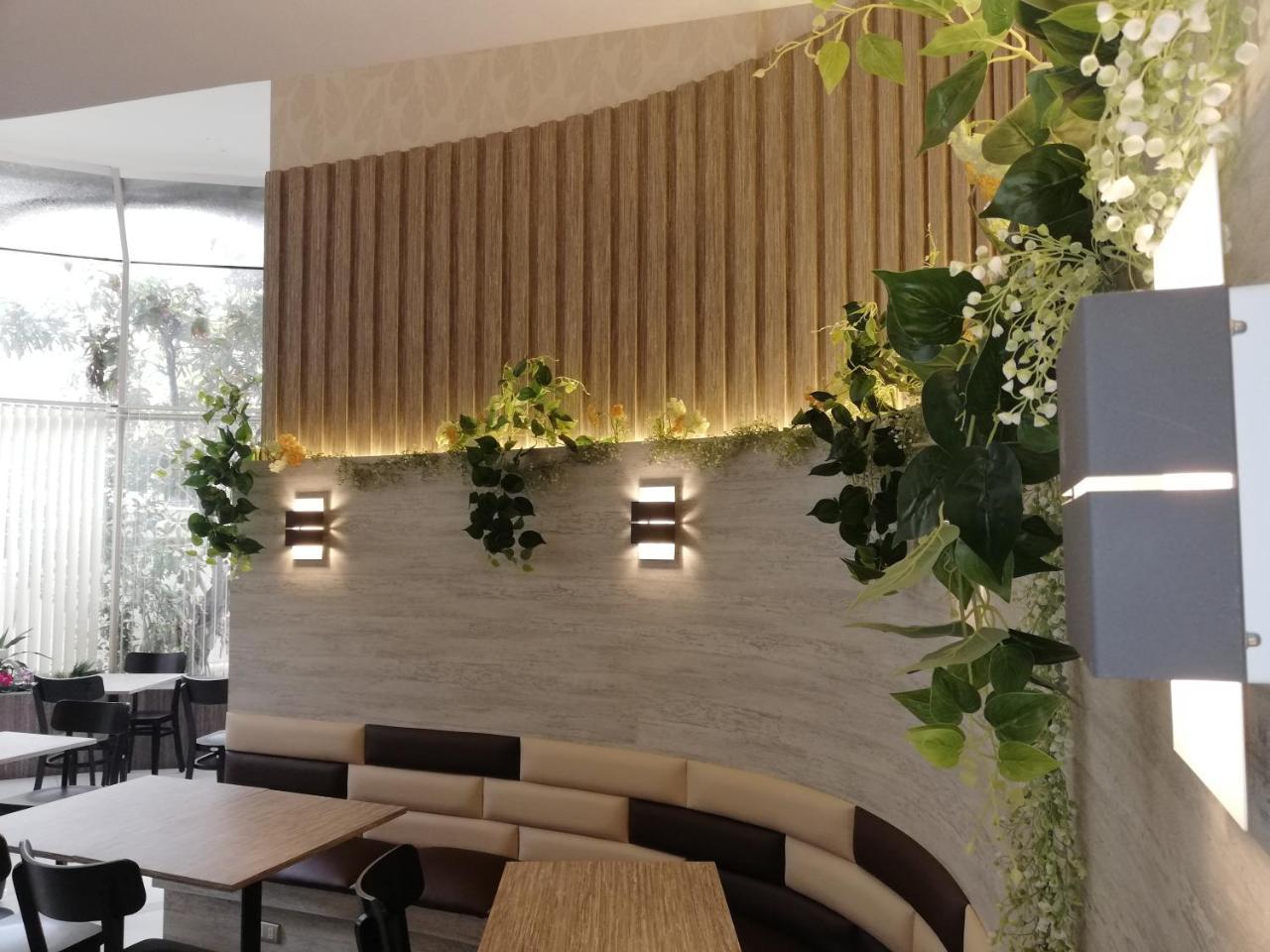 圣地亚哥蒙特卡洛酒店 外观 照片