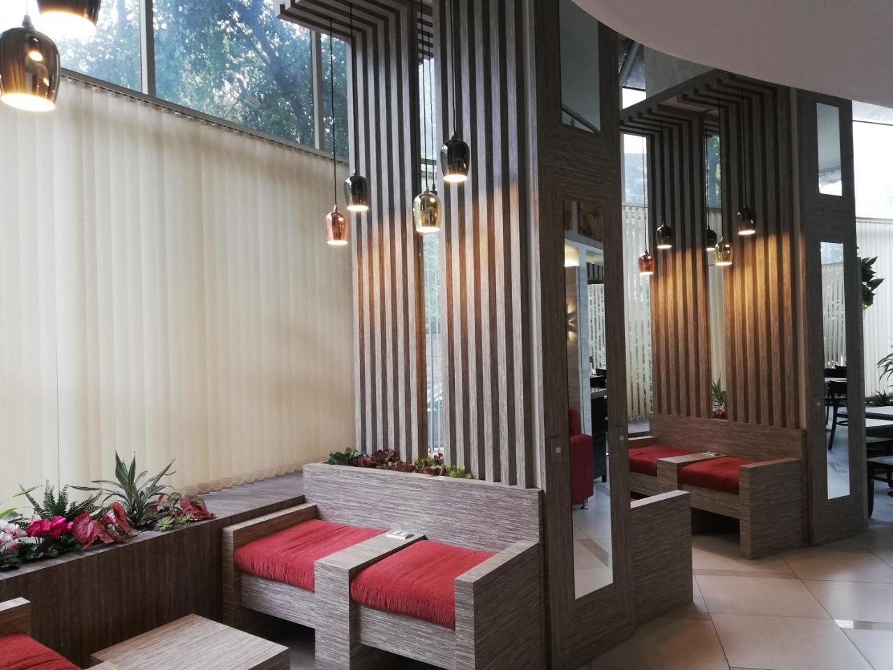 圣地亚哥蒙特卡洛酒店 外观 照片