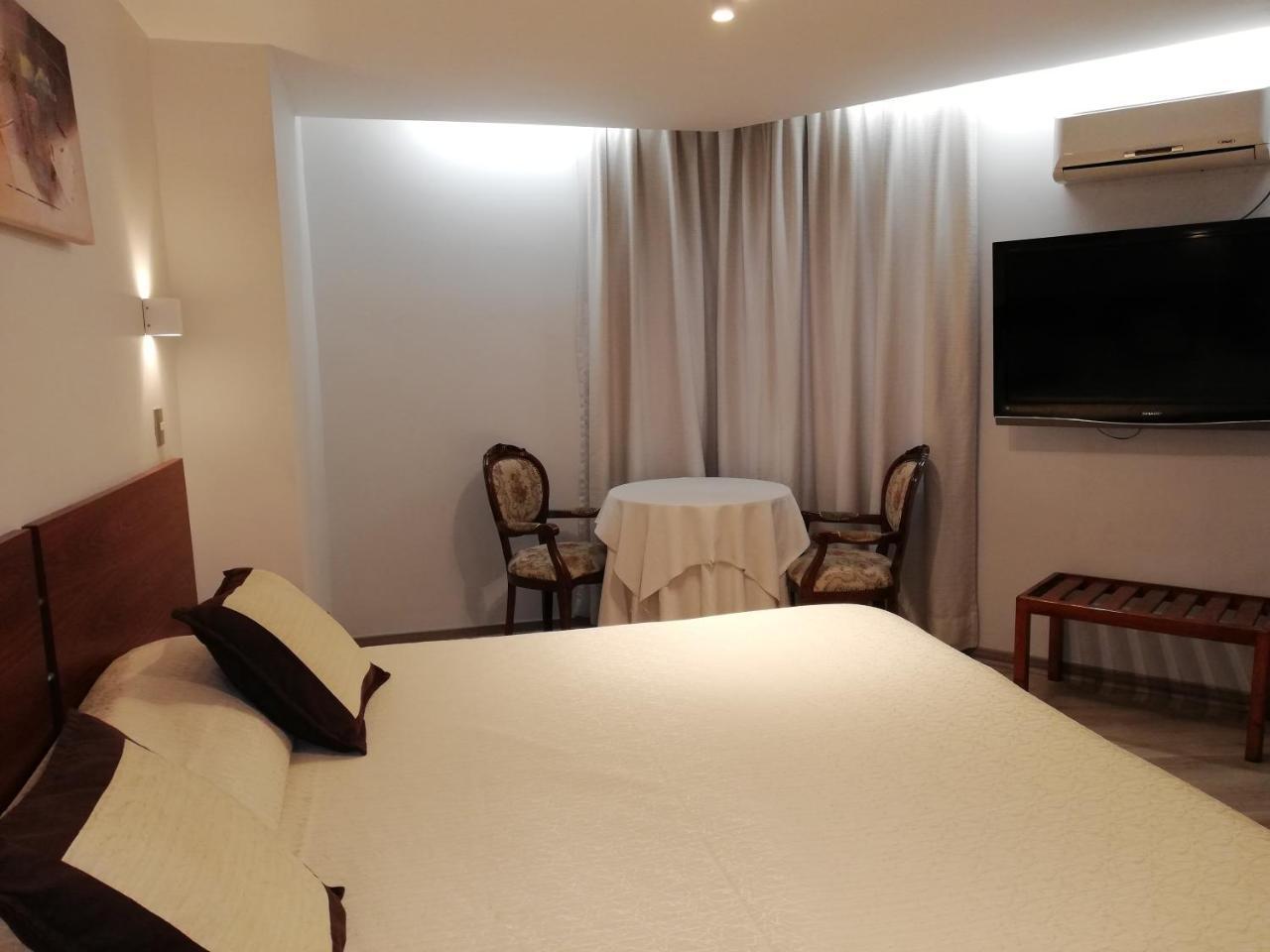 圣地亚哥蒙特卡洛酒店 外观 照片